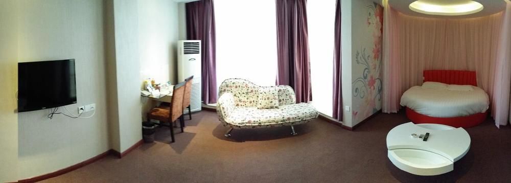 Чанчжоу: The Youth Theme Hotel