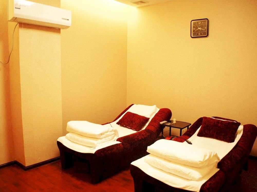 Либо: Libo Juyuan Hotel