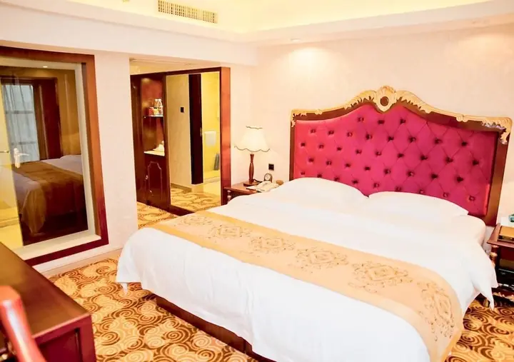 Циньчжоу: Yuanyang International Hotel