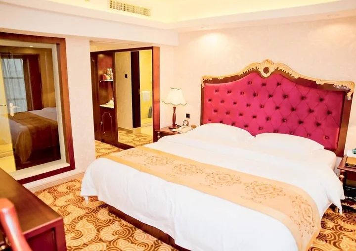 Циньчжоу: Yuanyang International Hotel