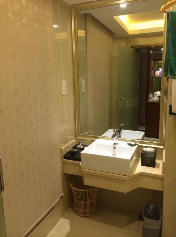 Циньчжоу: Yuanyang International Hotel