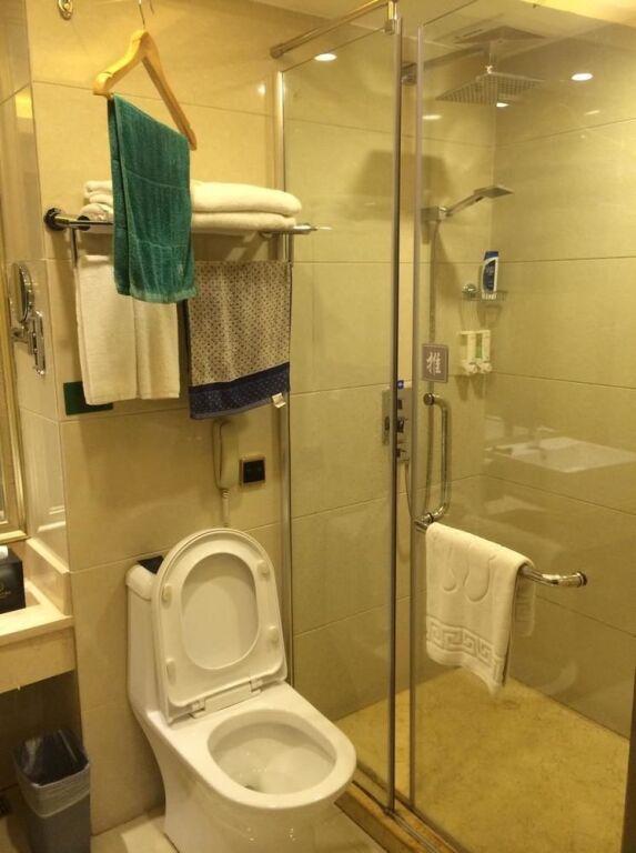 Циньчжоу: Yuanyang International Hotel