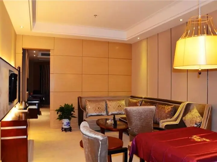Ухань: Jiulong Hotel - Wuhan