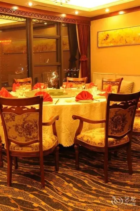 Яньань: Yasheng Hotel