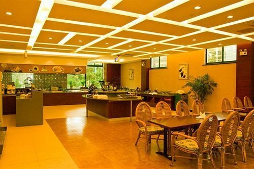 Хуаншань: Rongding Binjiang Hotel