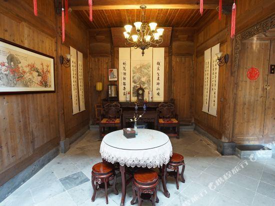 Хуаншань: Yixiu Mountain Inn
