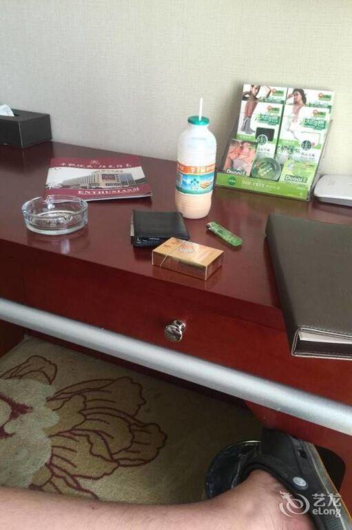 Уху: Wuhu Zhongkai Hotel