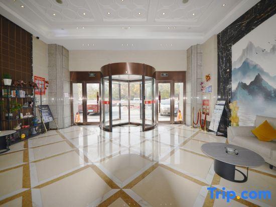 Уху: Wuhu Zhongkai Hotel