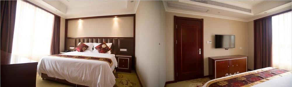 Уху: Wuhu Zhongkai Hotel