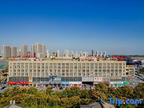 Уху: Wuhu Zhongkai Hotel
