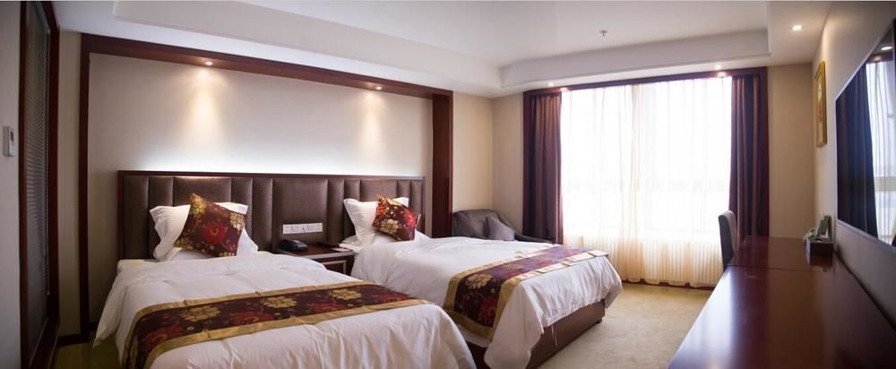 Уху: Wuhu Zhongkai Hotel