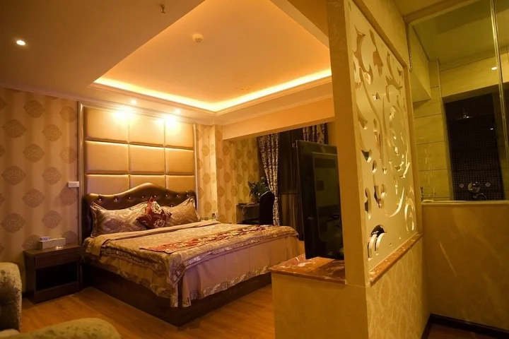 Юйси: Yuxi Hongyuan Star Hotel