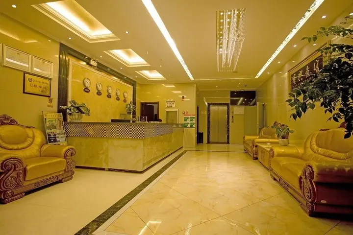 Юйси: Yuxi Hongyuan Star Hotel