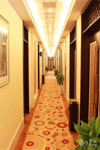 Чжэнчжоу: Red Flag Canal Hotel Zhengzhou