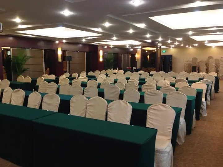 Чжэнчжоу: Red Flag Canal Hotel Zhengzhou