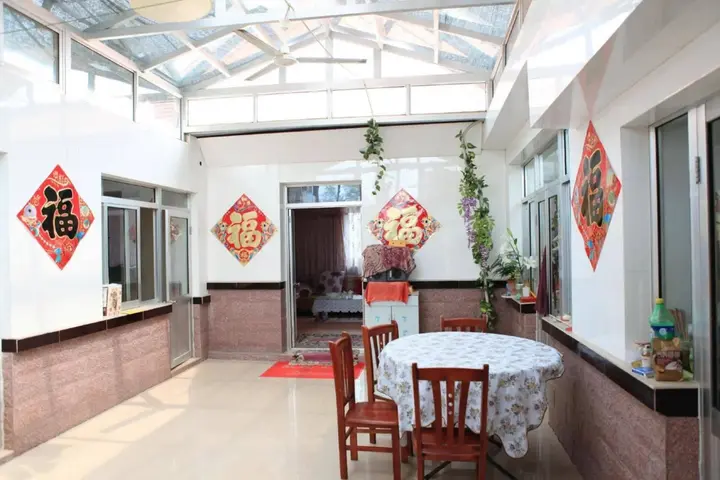 Пэнлай: Changdao Jincheng Inn