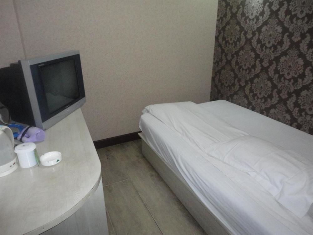 Пекин: Beijing Hongba Express Hotel