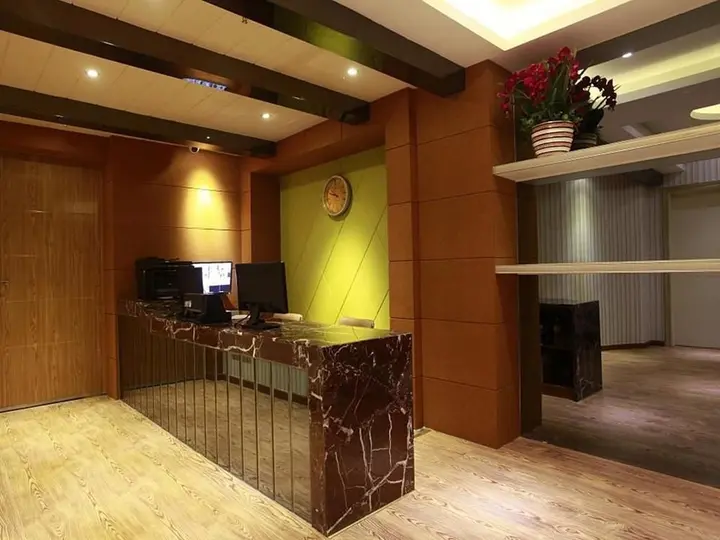 Чунцин: Chongqing 520 Fengqing Hotel