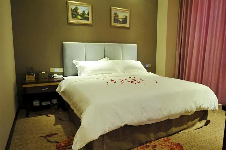 Мяньян: Orwell Hotel
