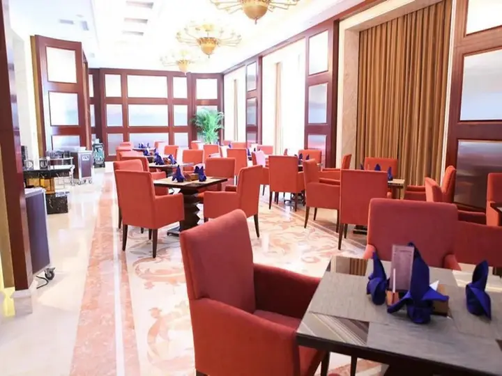 Инкоу: Liaobin Boli Hotel - Panjin