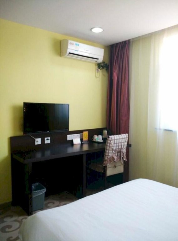Уху: Fast 109 Chain Hotel Wuhu Erjie