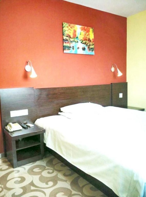 Уху: Fast 109 Chain Hotel Wuhu Erjie