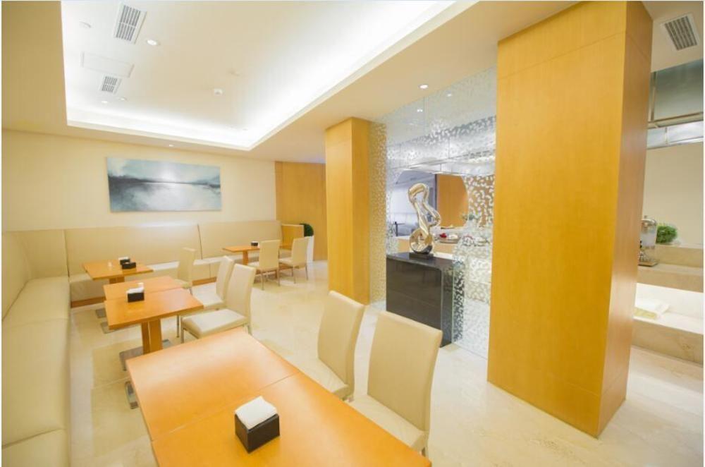 Чунцин: HanTing Hotel (Chongqing Liziba Niujiaotuo Subway Station)