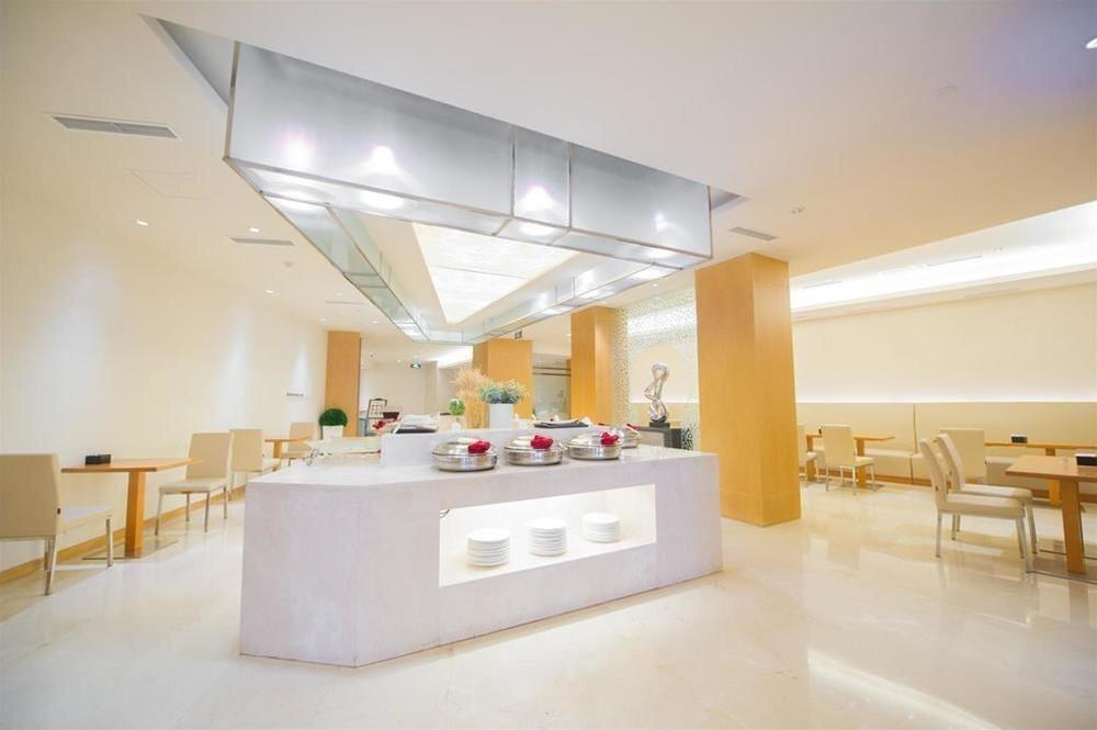Чунцин: HanTing Hotel (Chongqing Liziba Niujiaotuo Subway Station)