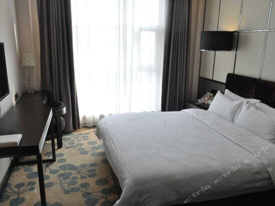 H Exquisite Hotel — фото 1