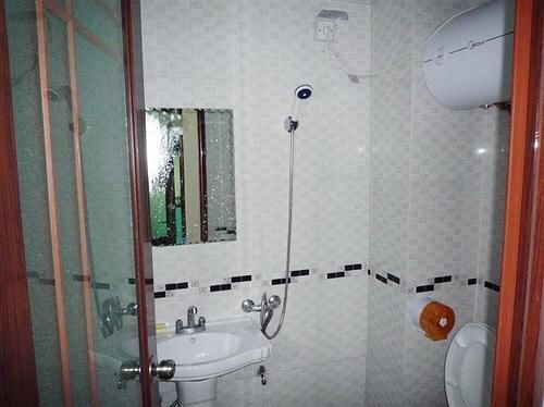 Наньнин: Nanning Ba Ba Hotel (Chaoyang Square Subway Station)