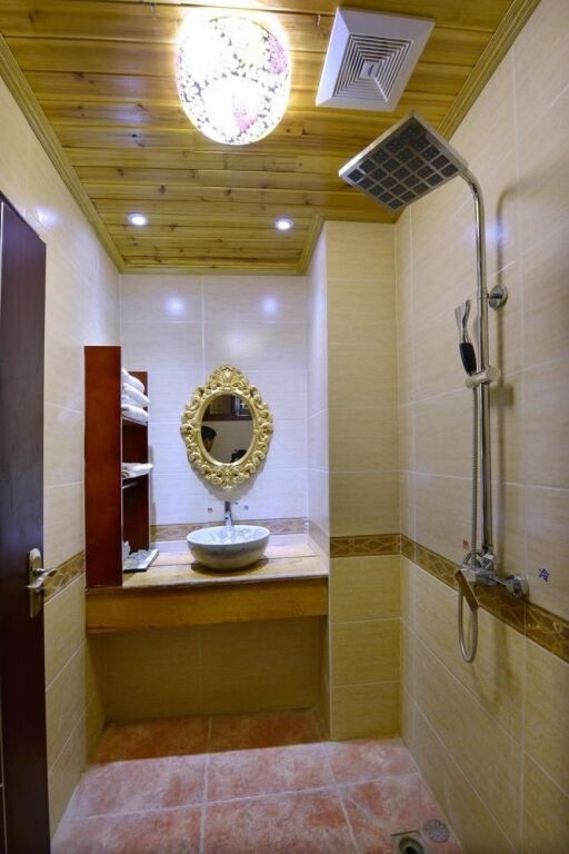 Цзинхун: Xishuangbanna Jingyun Boutique Inn