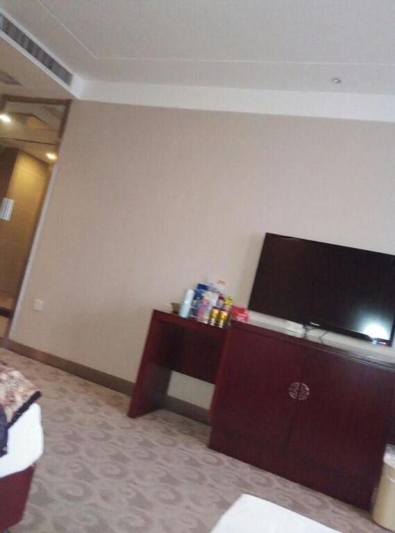 Ухань: Provence Garden Hotel Wuhan Guanggu Branch