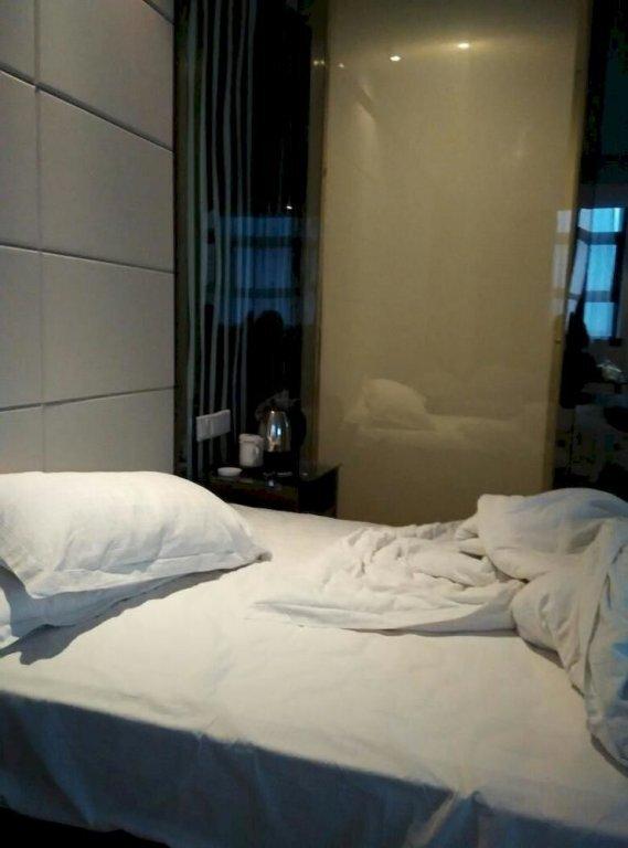 Ухань: Provence Garden Hotel Wuhan Guanggu Branch