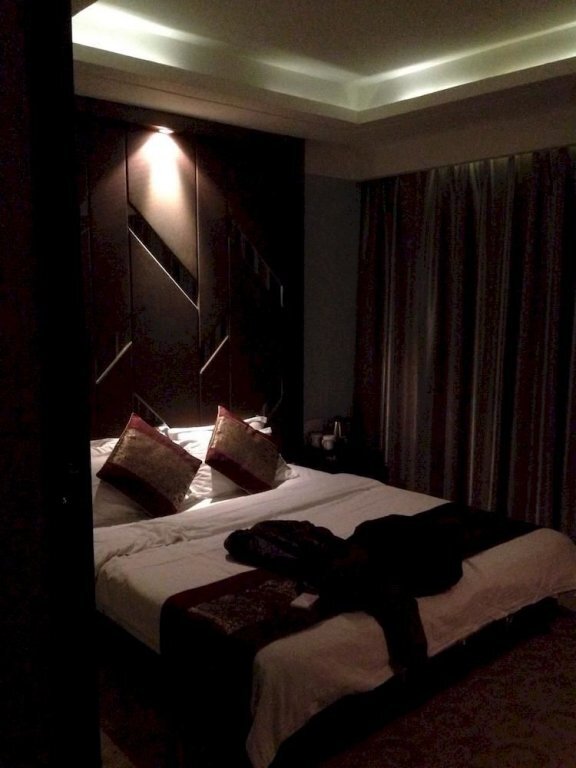 Ухань: Provence Garden Hotel Wuhan Guanggu Branch