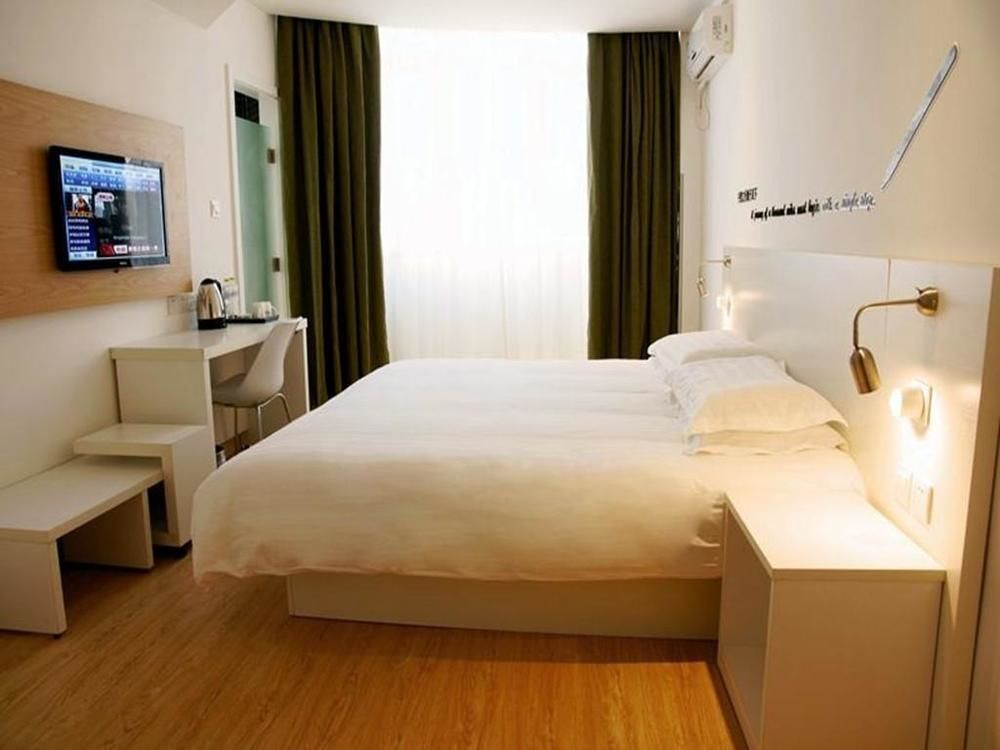 Нинбо: Motel 168 Ninghai Passenger Terminal Branch