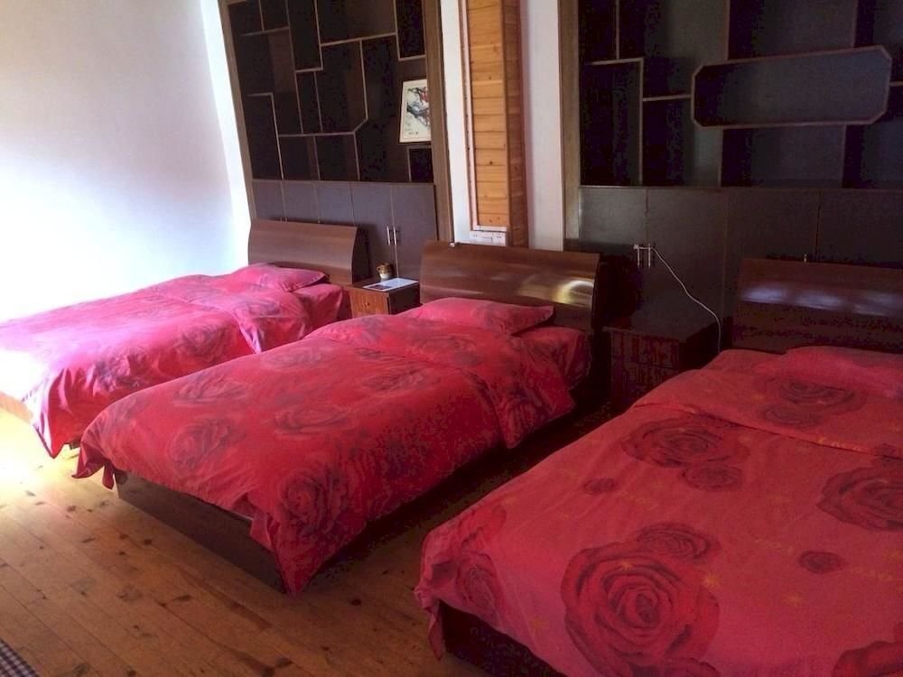 Лицзян: Lijiang Caicaijia Inn