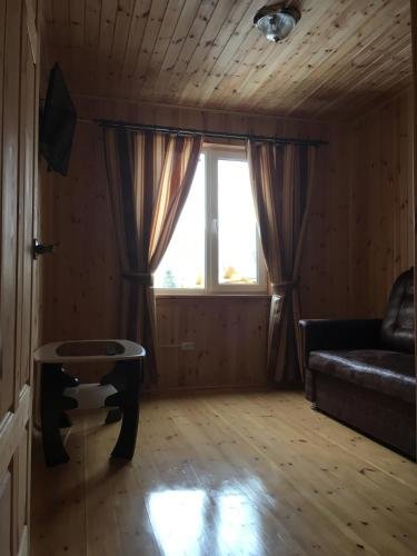 Луга: Camping Okhotnik i Rybolov