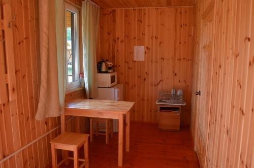Луга: Camping Okhotnik i Rybolov