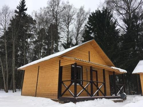 Луга: Camping Okhotnik i Rybolov