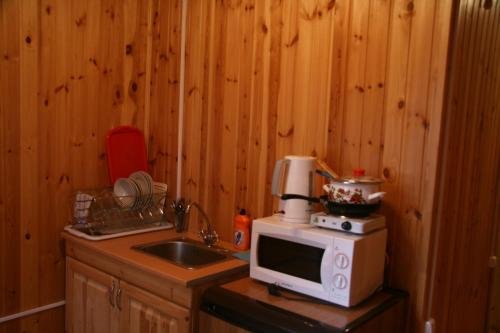 Луга: Camping Okhotnik i Rybolov