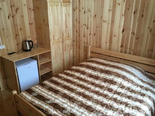 Луга: Camping Okhotnik i Rybolov