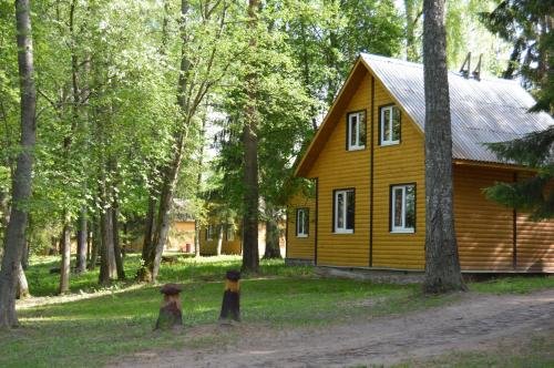 Луга: Camping Okhotnik i Rybolov