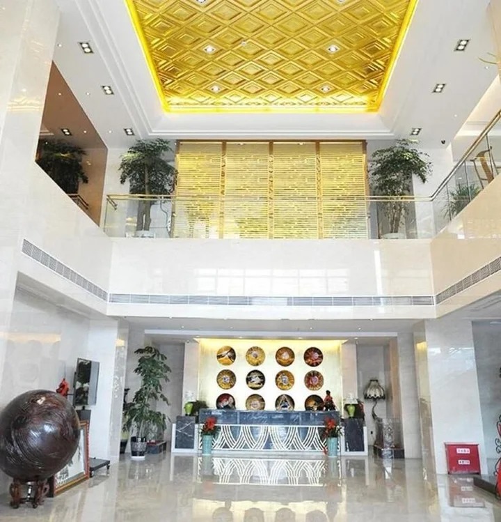 Уху: Xin Tian Di Hotel