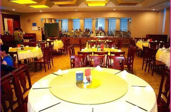 Синьчжоу: Foshan Hotel - Wutaishan