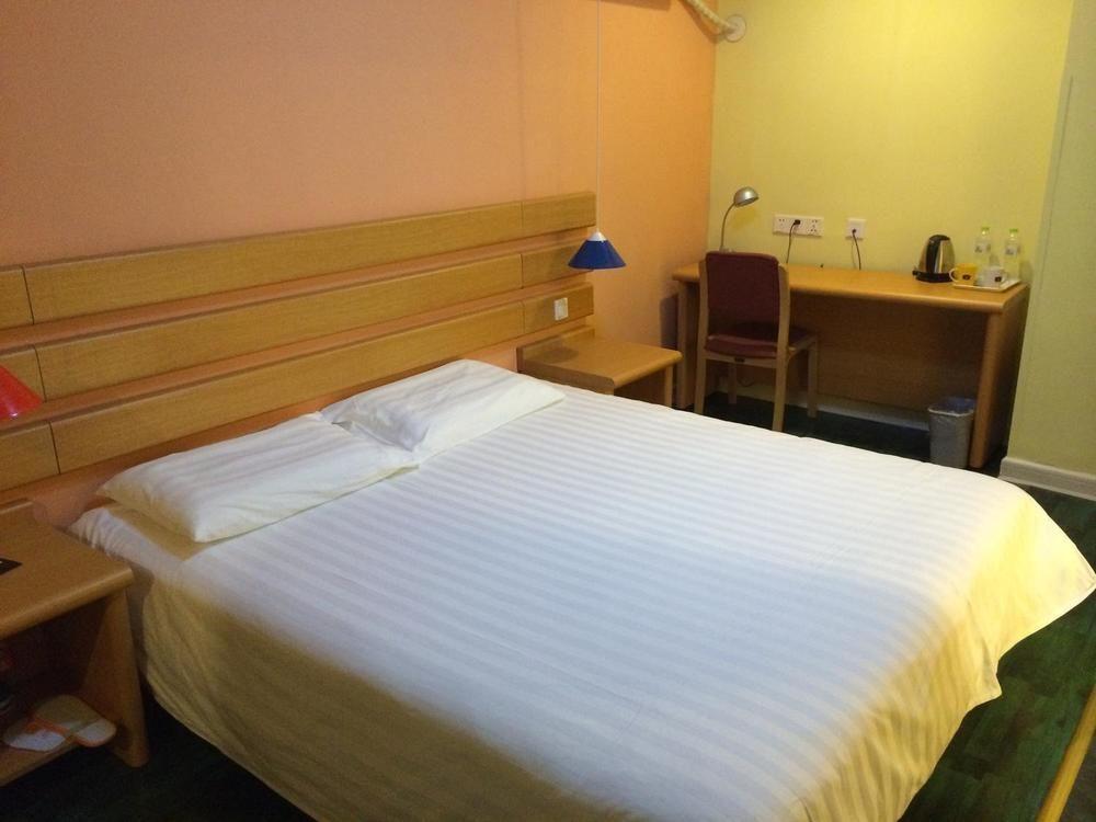 Пинсян: Home Inn Pingxiang Lvyin Square