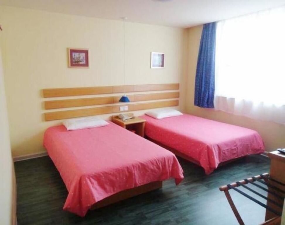 Пинсян: Home Inn Pingxiang Lvyin Square