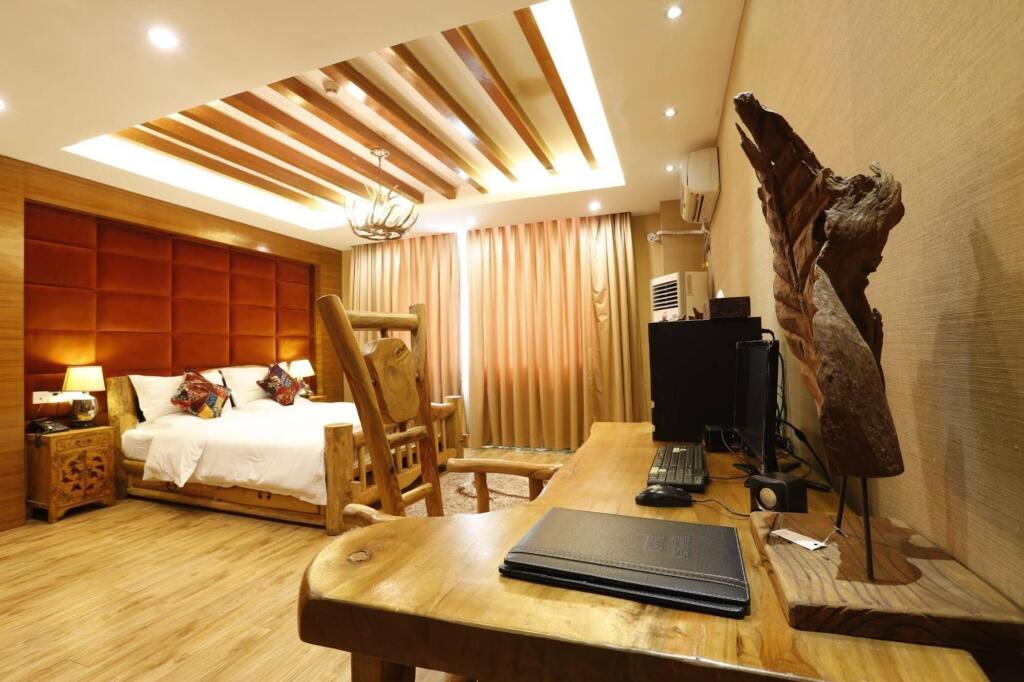 Гуанчжоу: Pufengtang Wooden Art Hotel