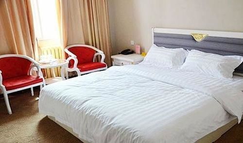 Дунъин: Xin Huanghe Business Hotel