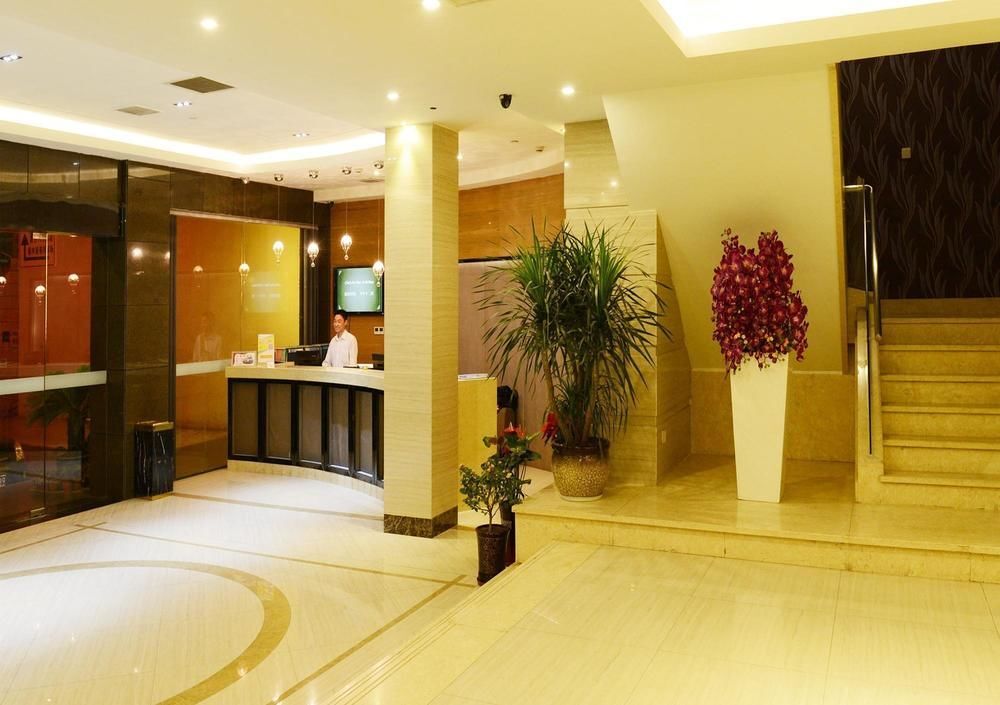 Уху: GreenTree Eastern Wuhu City Jiuhuashan Middle Road Wuyi Square Hotel