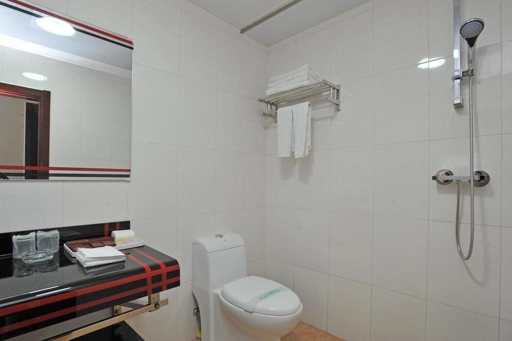 Баодин: Yan Lin Hotel